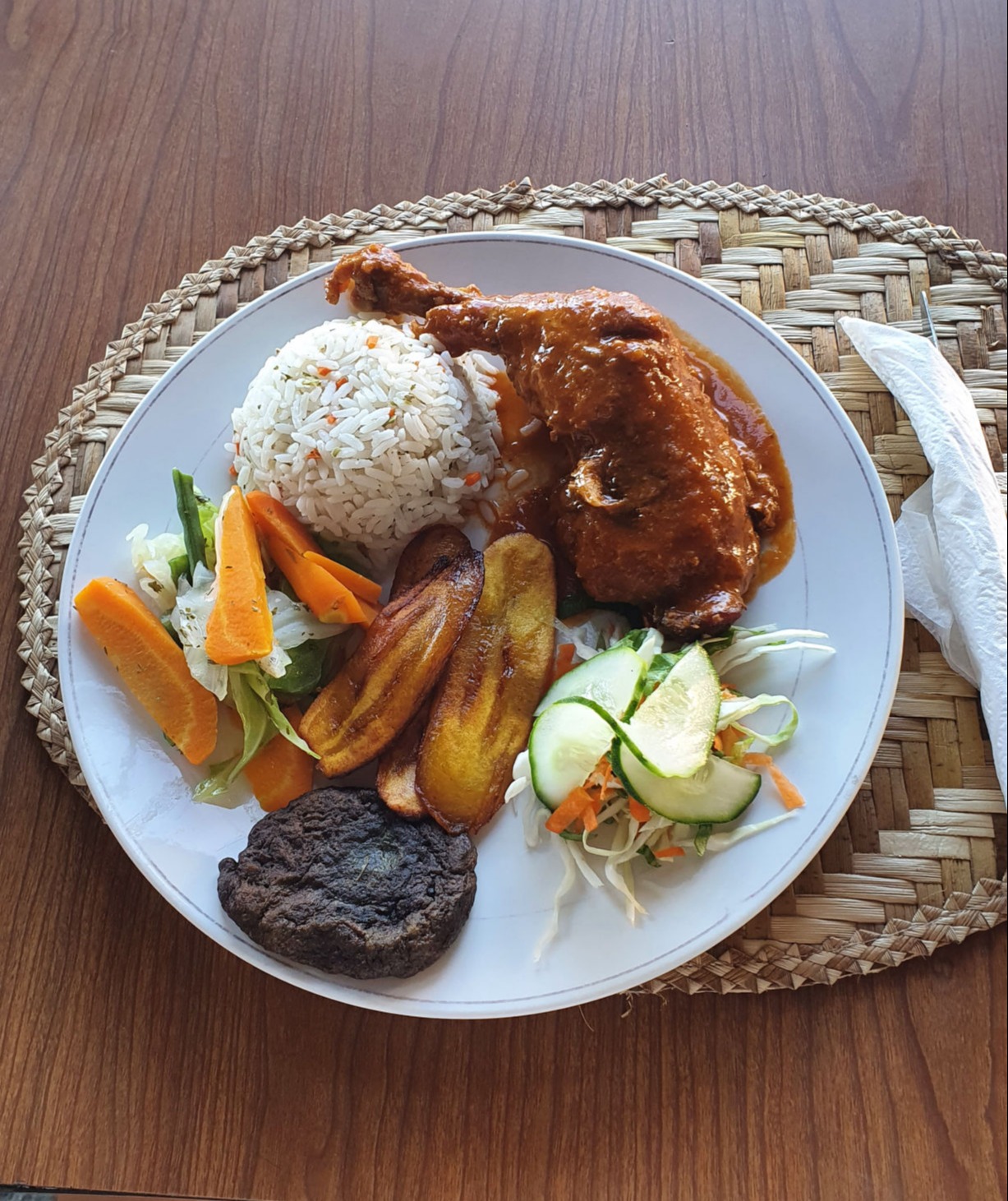Chicken mit Reis und Gemüse