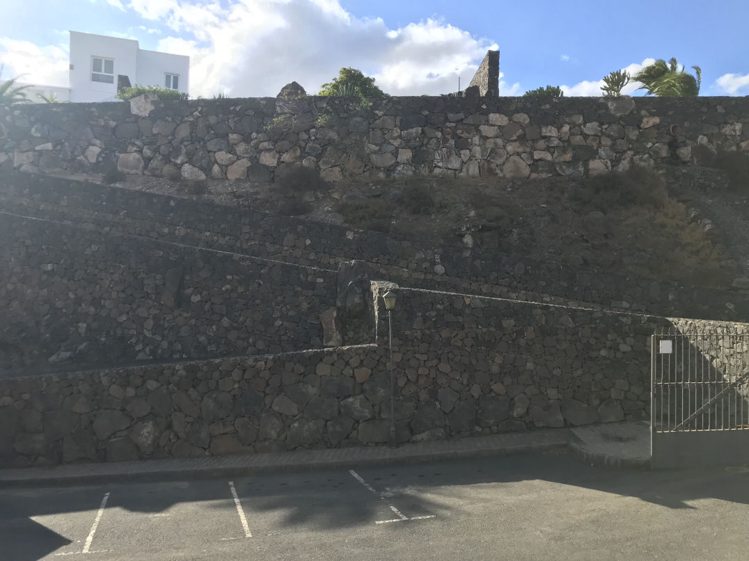 Stützmauern in Puerto Calero